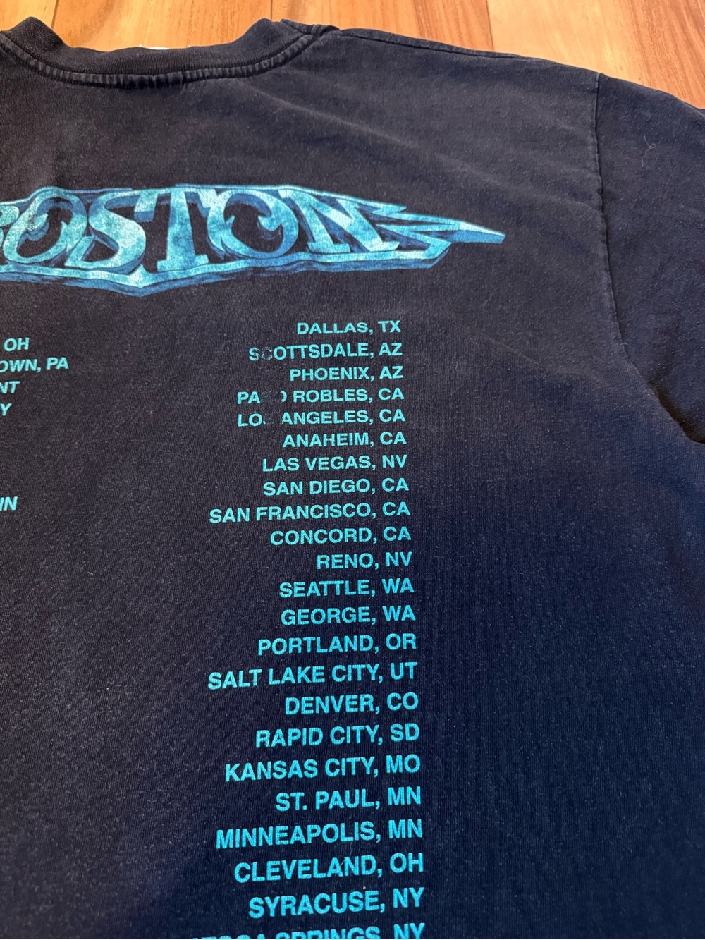 Vintage Boston Band Shirt Mens XL Walk On Concert 1997 Rock 90 USA Single Stitch - Picture 5 of 5